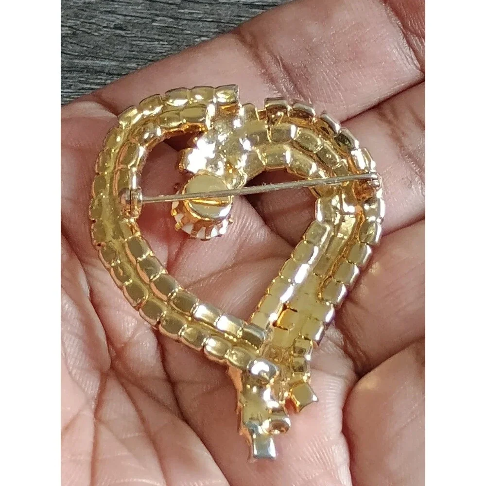 Patriotic Americana Red White Blue Rhinestone Heart Vintage Gold Tone Brooch